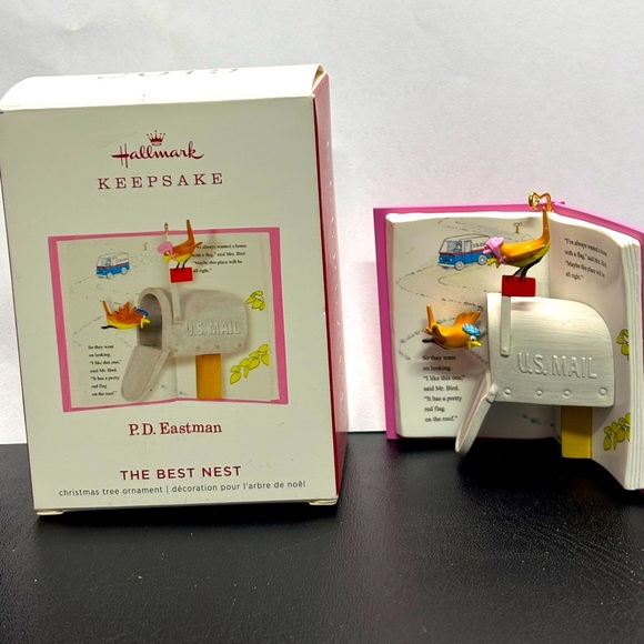 Hallmark Keepsake Christmas 2019 Year Dated P.D. Eastman The Best Nest Ornament - Picture 1 of 4
